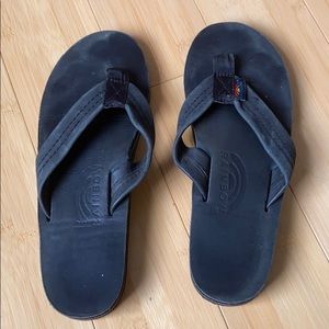 Black leather Rainbow flip flops. Size 7.